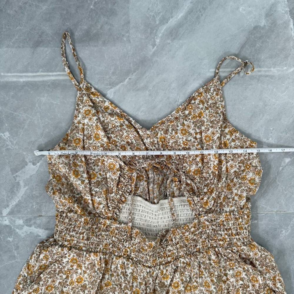 Women’s American Eagle AE Front Cut-Out Floral Spaghetti Strap Romper Size Large - Picture 15 of 16